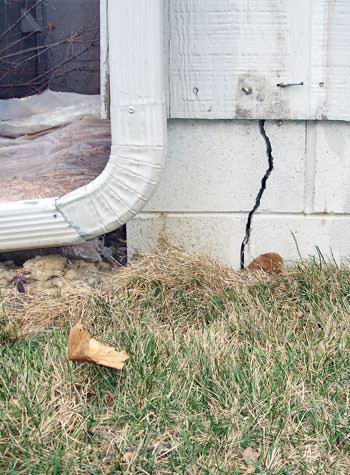 foundation wall cracks due to street creep in Garden Grove